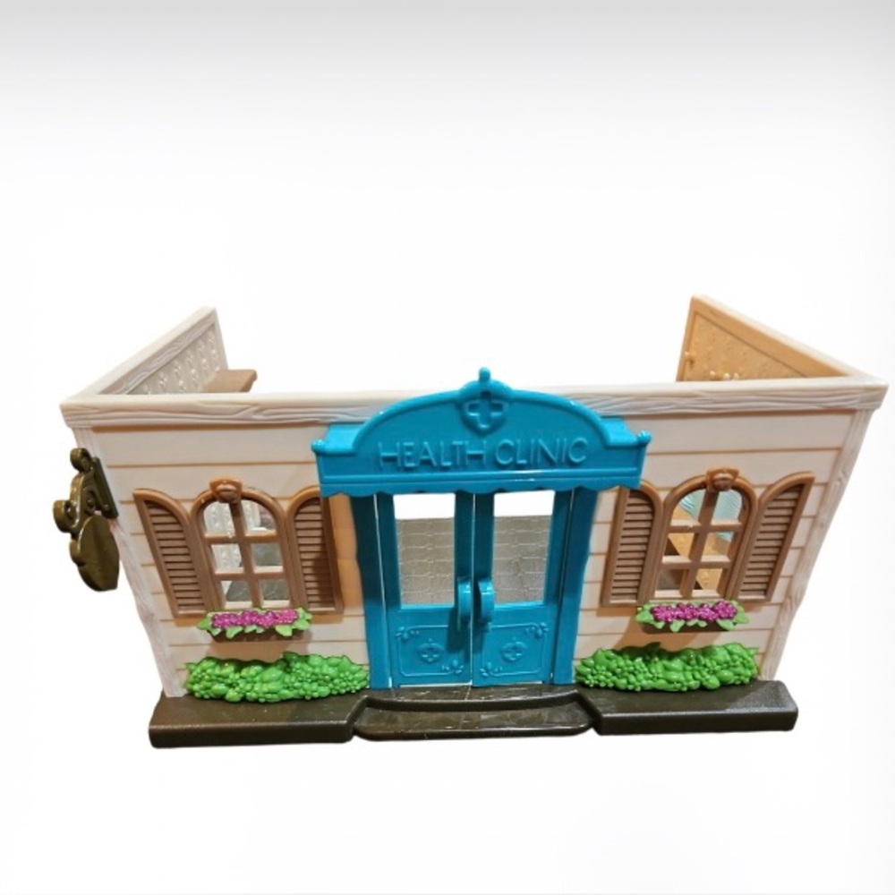Lil Woodzeez Toy Health Clinic